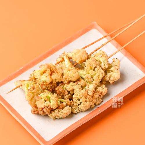 一般项目:餐饮管理;企业管理;酒店管理;食品销售